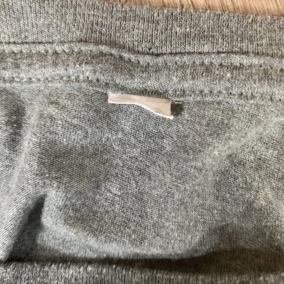 Women’s Grey Tshirt Small Alamo Community Fitness Chadwick Bozeman Quote - Picture 8 of 8